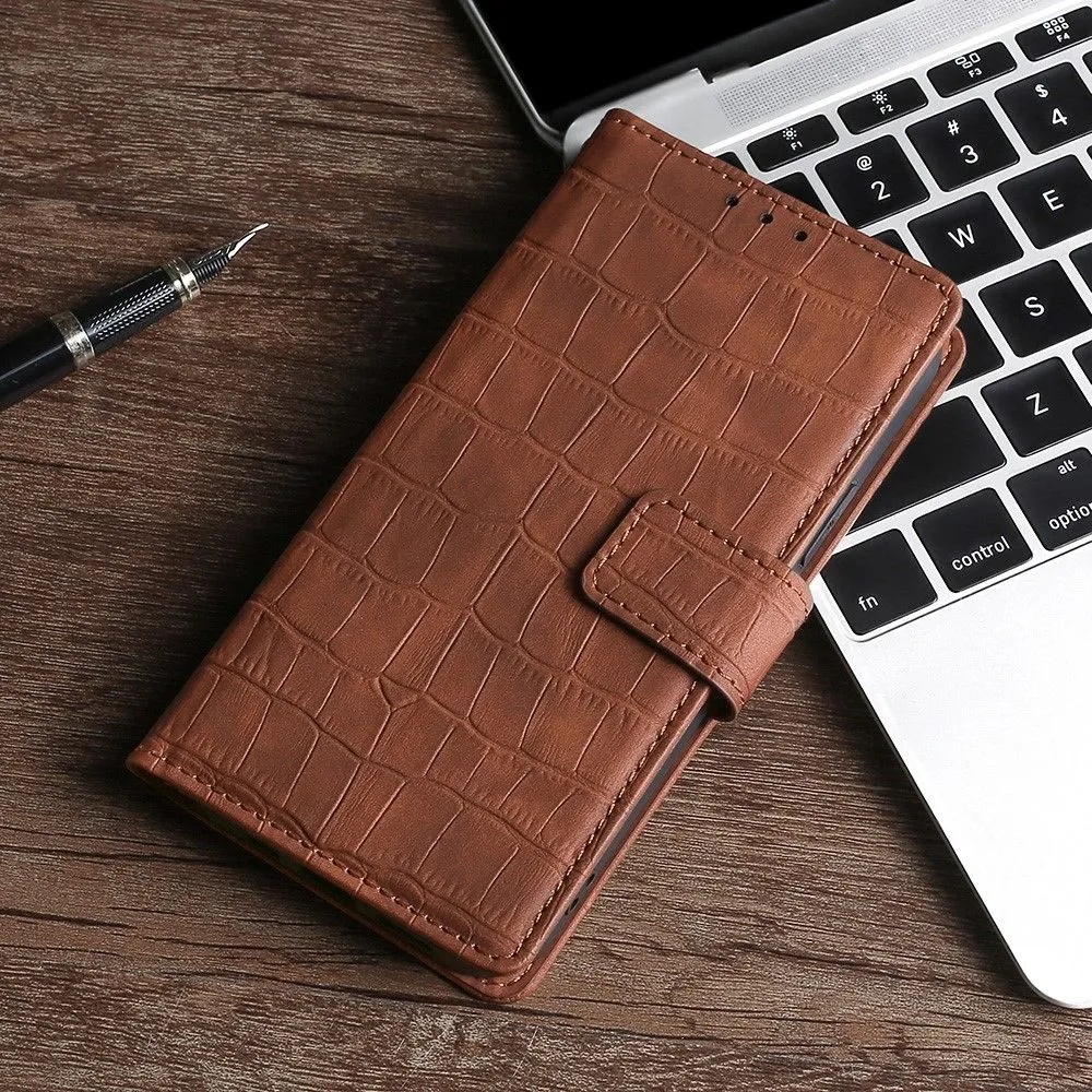 Crocodile textured leather case for Xiaomi 12 Pro - Brown