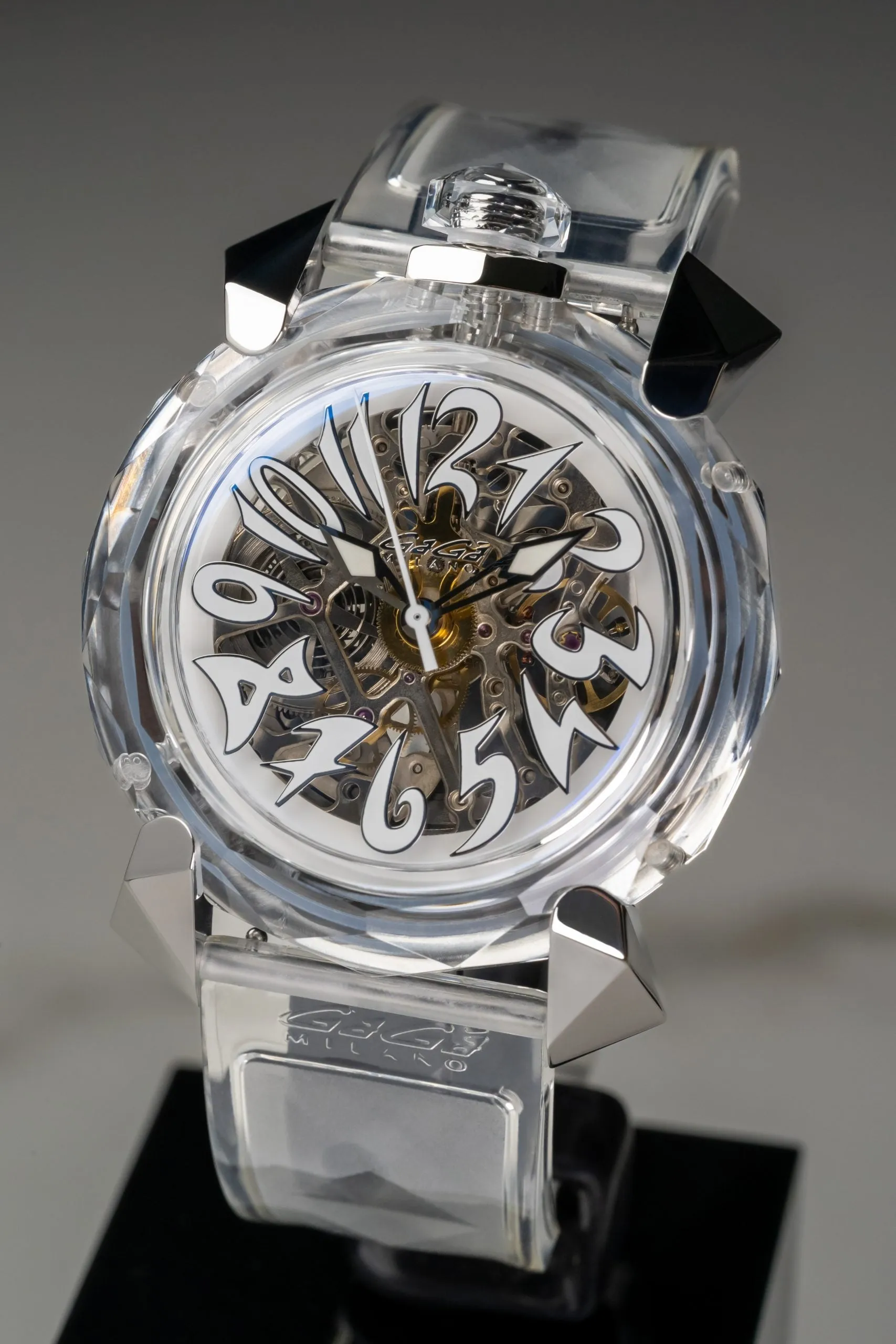 Gagà Milano Watch Crystal 46mm Skeleton White