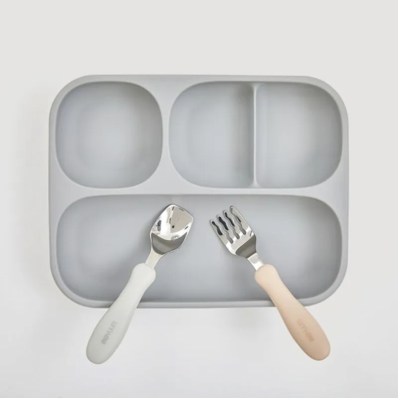 Moyuum Silicone Spoon & Fork Set   Case