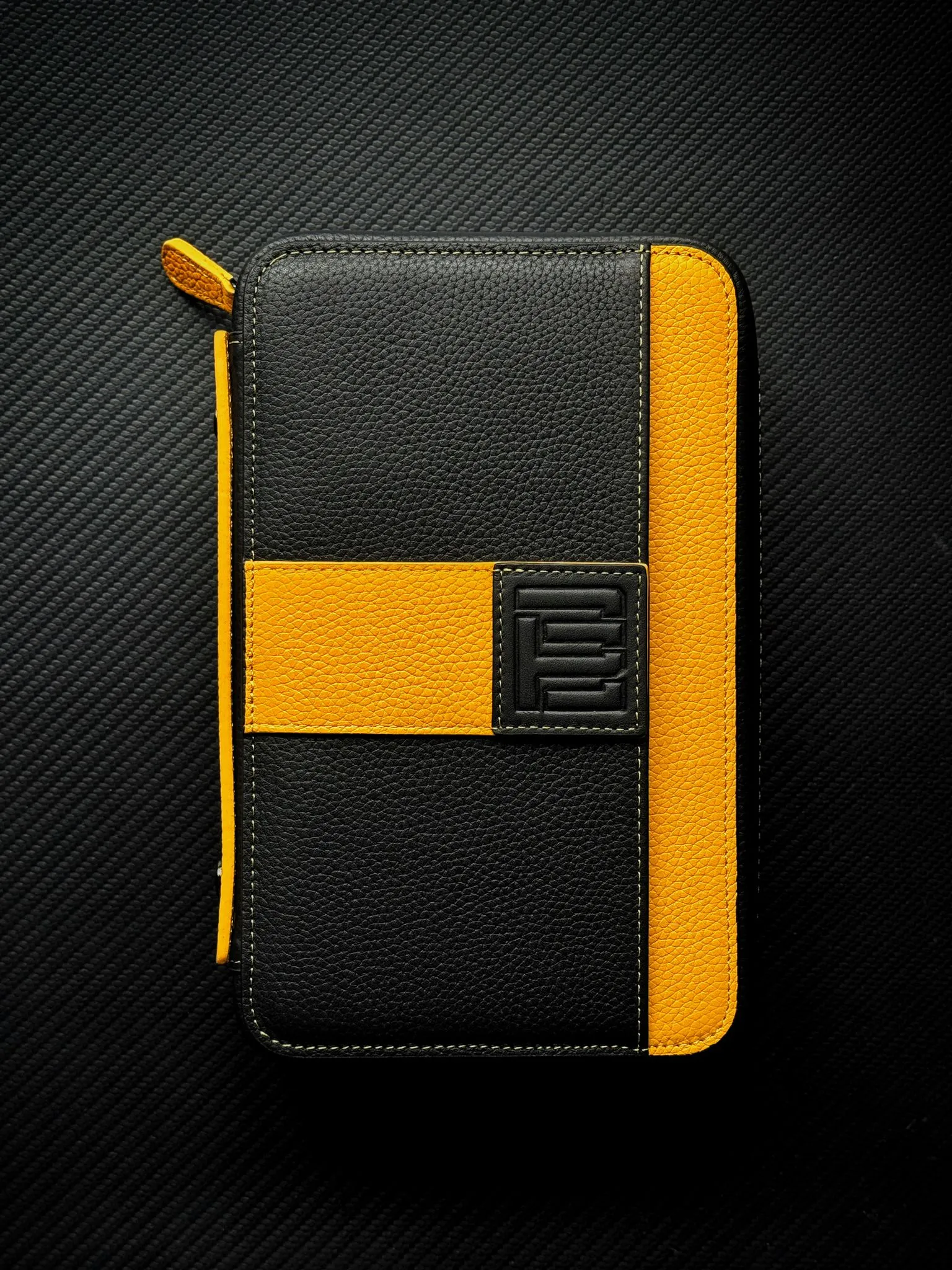 Project Carbon Cigar Case Black/Yellow Leather (Black Mustard)(2024 VERSION)