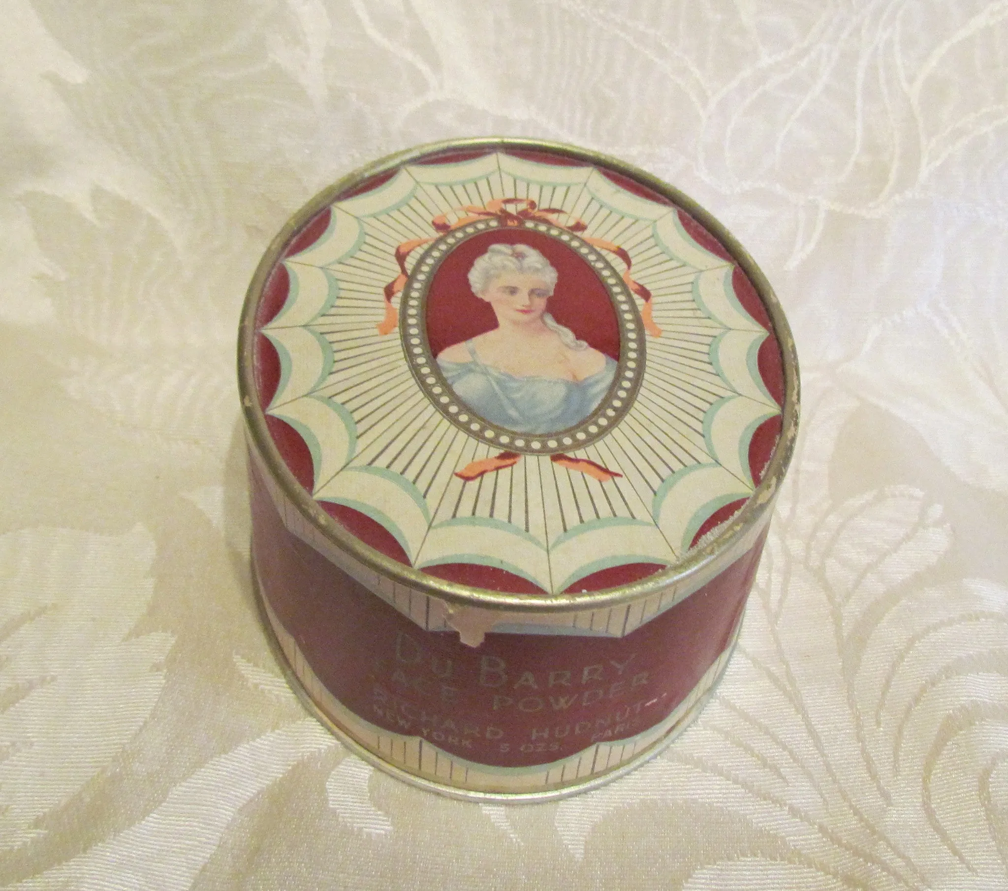 Vintage Richard Hudnut Du Barry Powder Box Face Powder Box Cameo Style Full